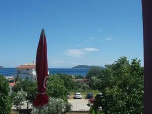 SKIATHOS STUDIOS - 瓦西里亚斯