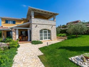 Villa Salvea with heated pool