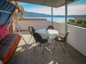 Apartment Vesna by Interhome