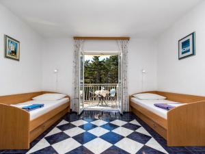 Apartment Villa Anna-1 by Interhome