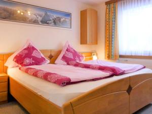 Apartment Mont-Blanc-2 by Interhome