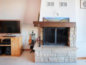 Apartment Hauts de Nendaz A F3 by Interhome