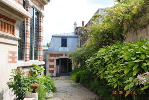 "Maison Schott" Studio