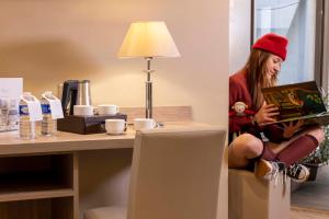 Hotels Hotel L'Interlude : Chambre Quadruple