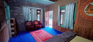 Hobo Huts by the Riverside