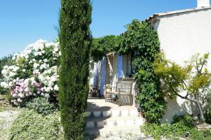 holiday home, Vernègues