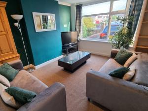 Mackie House by Cliftonvalley Apartments