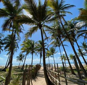 Casa TRIP - 2 suítes na praia de Taipu de Fora