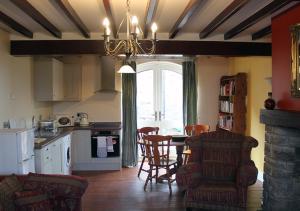 Hidden gem apartment in picturesque village close to Durham