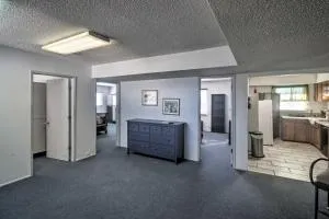 Kingman Apartment Less Than 2 Miles to Route 66 Sign! - Oatman