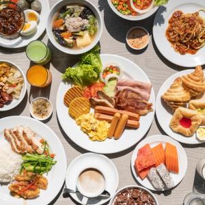 Manhattan Pattaya Hotel - SHA Extra Plus