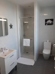 Hotels Hotel De La Gare : photos des chambres