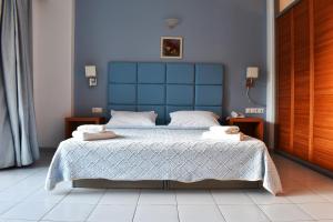 Studio room in Caravel Hotel Apartments