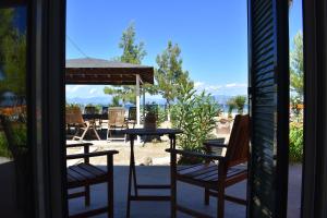 Bouka Beachfront Bungalows