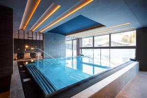 THE MATTHEW - Copper Lodge