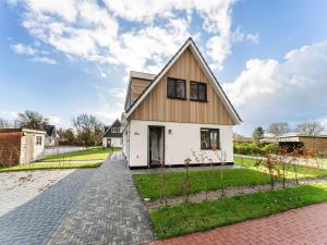 Holiday Home in De Koog with Sauna