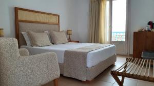 Deluxe Double Room with Balcony and Sea View room in Sarakiniko Rooms