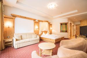 Junior Suite with Balcony room in Wellness Hotel Post