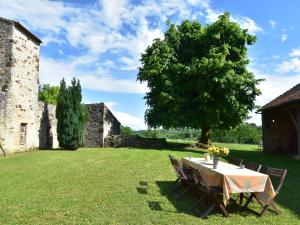 Maisons de vacances Characteristic holiday home with 4 ha grounds and lovely view : photos des chambres