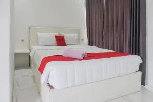 RedDoorz Syariah @ Raya Punten Batu - Junggo