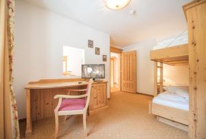 Family Suite with Balcony room in Wellness Hotel Post
