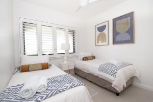 1002 Bermudas - by Stay in Umhlanga