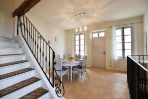 Maisons de vacances L'Oustau - ruelle bucolique : photos des chambres