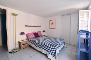 Appartements Moulin Rose - Location avec jardin et parking : photos des chambres