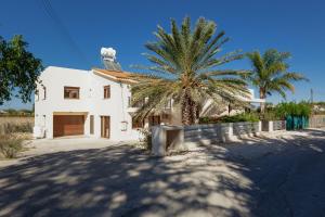 Alkistias & Konstantinos Villa