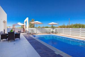 Alkistias & Konstantinos Villa