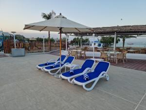 Holiday Beach Resort