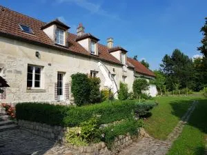 Cozy country house (cottage) & ideal closed garden - Longpont