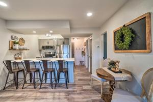 Unwind Fireside! Condo 1 Mi to Silver Dollar City