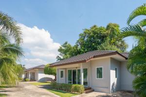 AKARD Private Villas Sattahip