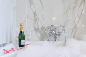 Aurora LovRoom Proche de Saint Charles