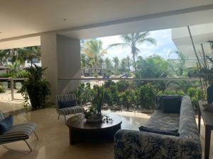 Hermoso apartamento con todas las comodidades acceso directo a la playa ubicado en el edificio Morros Epic