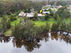 Lakehouse at Erowal Bay