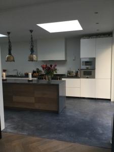 Villa Cosy Central incl Jacuzzi Near trainstation, beach and city