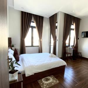 Phòng Giường Đôi Với Phòng Tắm Riêng Bên Ngoài (Double Room with Private External Bathroom)