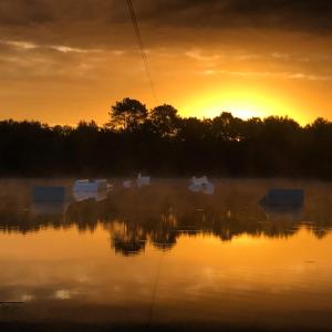 Lodges Dahu Wake Park, proche Saint Emilion : photos des chambres