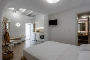 Anemi Suites