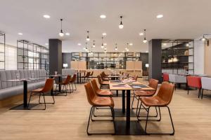 Ramada by Wyndham Valencia Almussafes