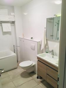 Luxury Apartment Arta-2 with heated pool and jacuzzi
