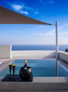 Potnia Theron Suites