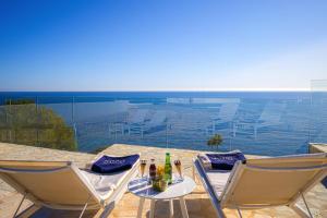 VERTIGO- Managed by Almarina