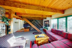 Swinging Bridge House