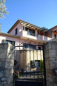 Ιδανική μεζονέτα με θέα πολύ κοντά στο λιμάνι