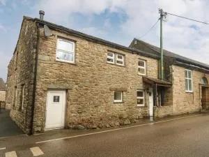 Anvil Barn - Bainbridge