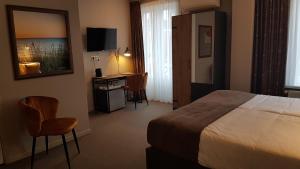 Deluxe Double Room with Balcony room in De Eenhoorn