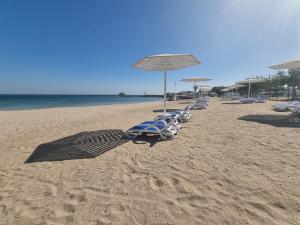 Holiday Beach Resort